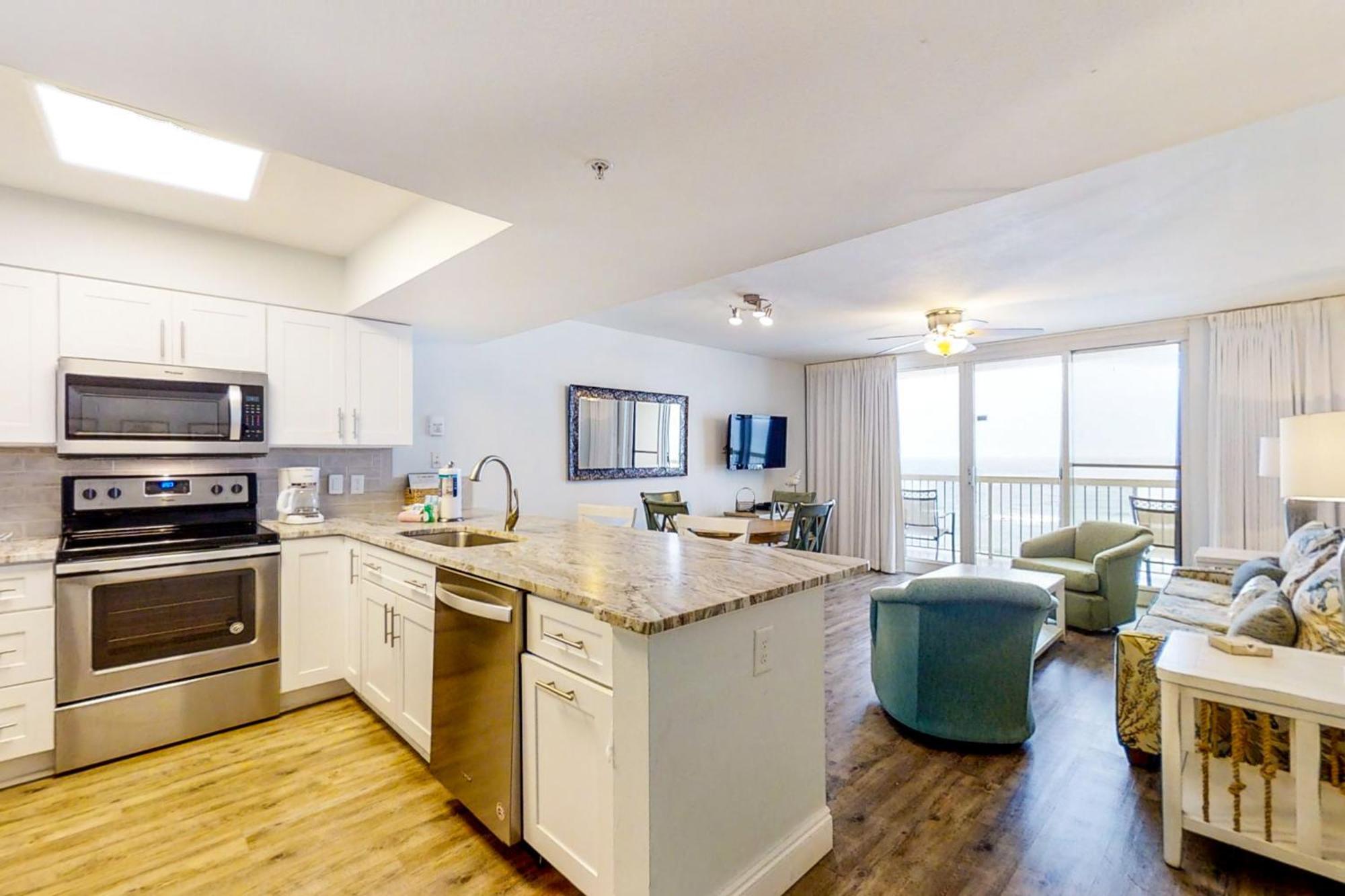Pelican Beach Resort Destin Room photo