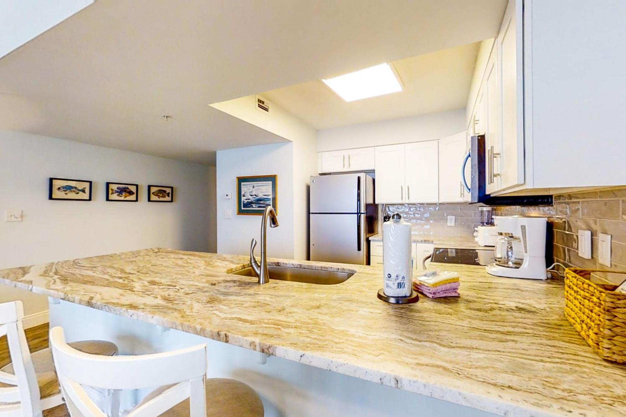 Pelican Beach Resort Destin Room photo